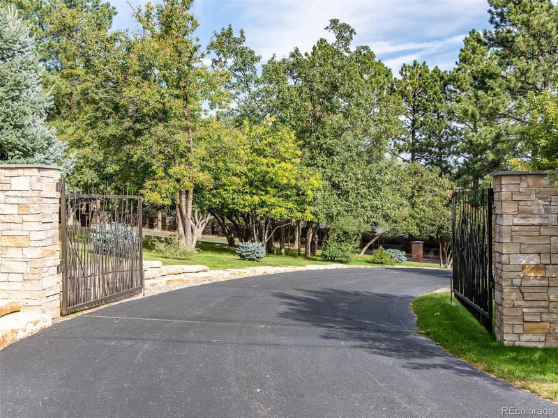 5 Alta Vista Rd, Colorado Springs, CO 80906