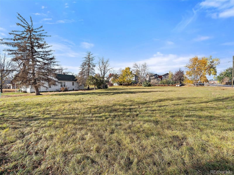 425 Grant Ave, Louisville, CO 80027