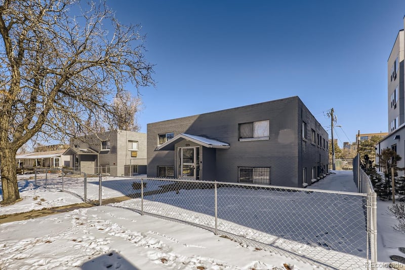 1732 Paris St, Aurora, CO 80010
