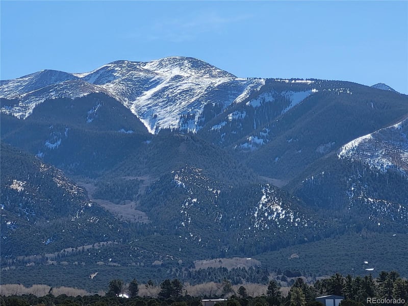 511 Mill Run Rd, Mosca, CO 81146