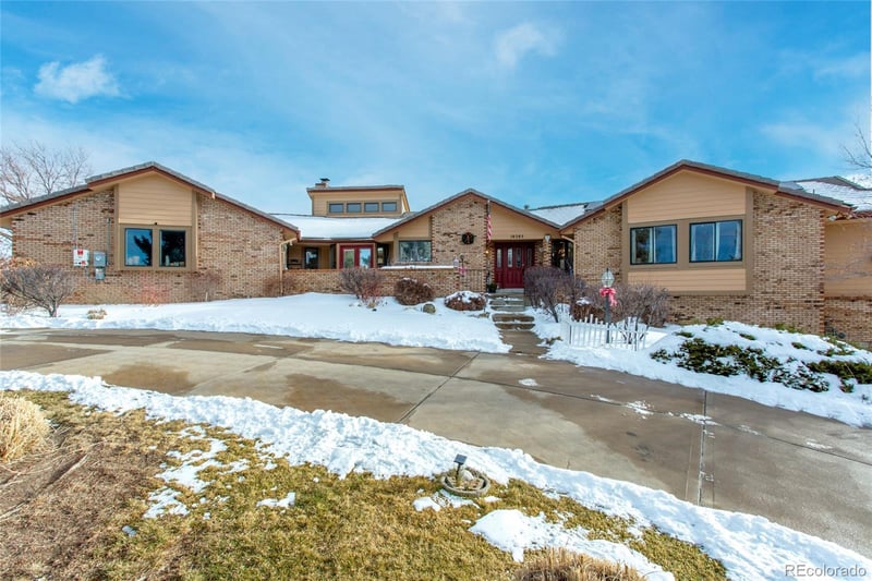 19285 E Briarwood Dr, Centennial, CO 80016