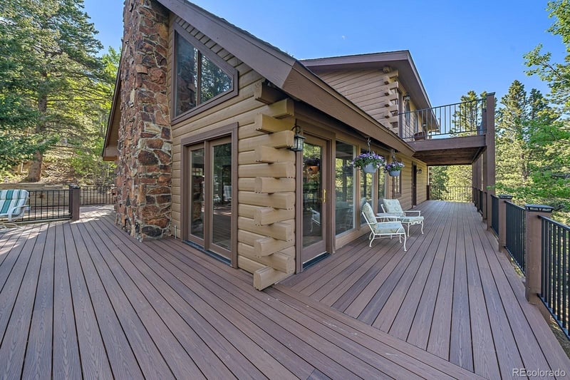 81 Mountain View Dr, Idaho Springs, CO 80452