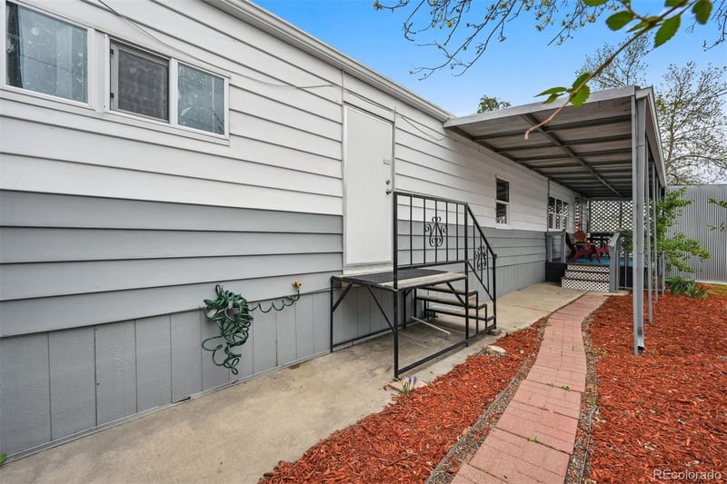 6825 W Mississippi Ave Lot 42, Lakewood, CO 80226