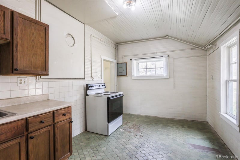 209 E Park Ave, Empire, CO 80438