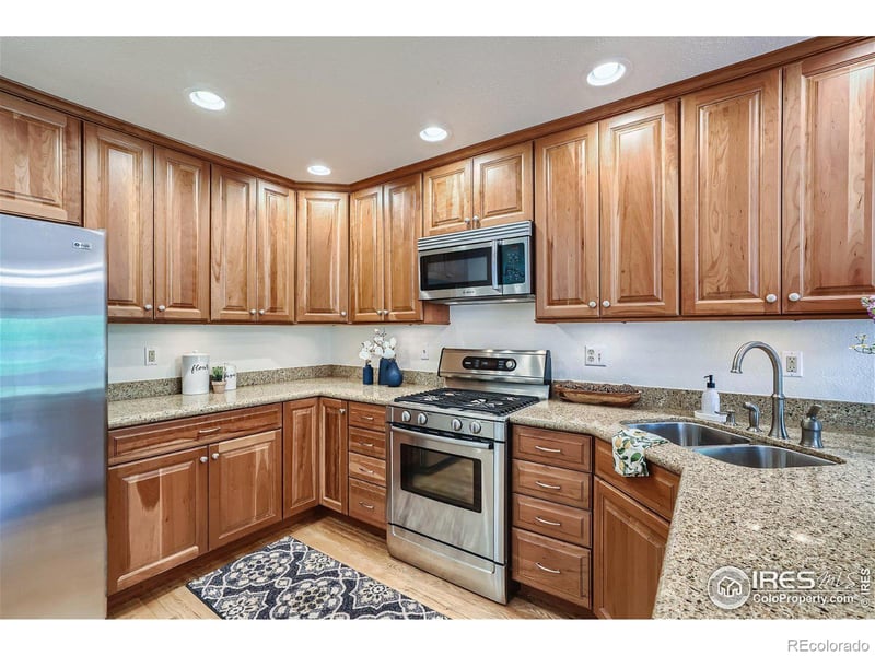 8162 Dry Creek Cir, Niwot, CO 80503