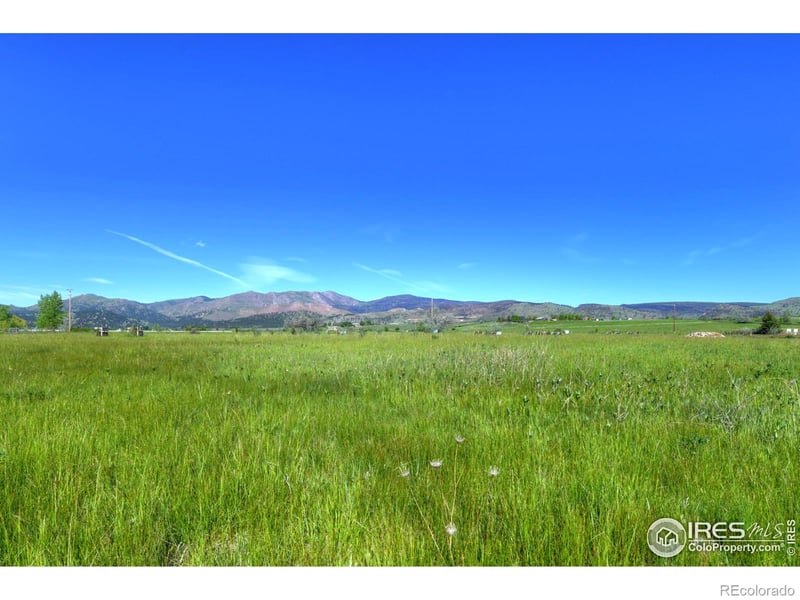 9231 Tollgate Dr, Longmont, CO 80503