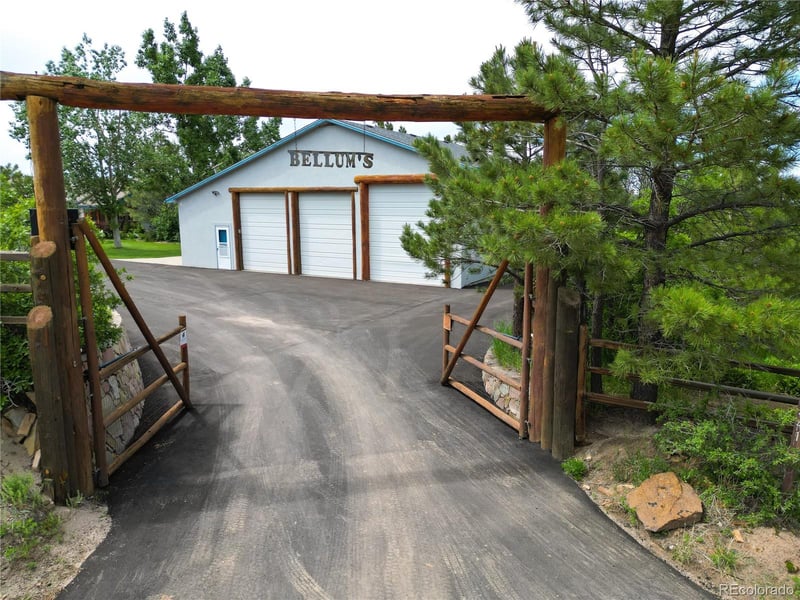 3341 Park Ridge Rd, Sedalia, CO 80135