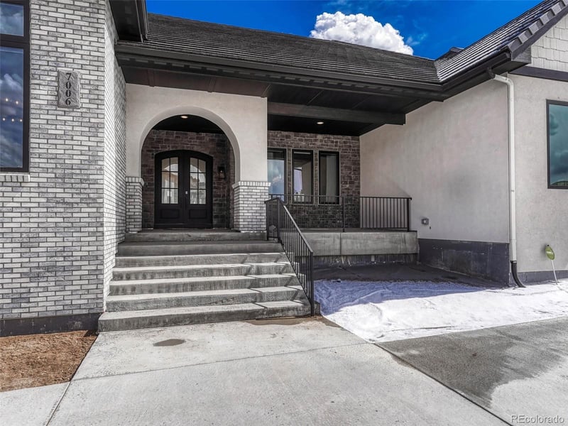 7006 S Espana Way, Centennial, CO 80016