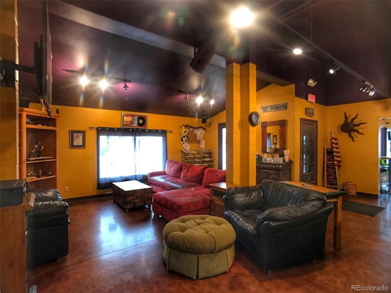 305 S Main St, La Veta, CO 81055