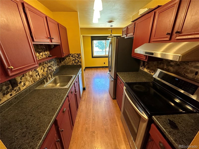 2318 Rifle St, Aurora, CO 80013