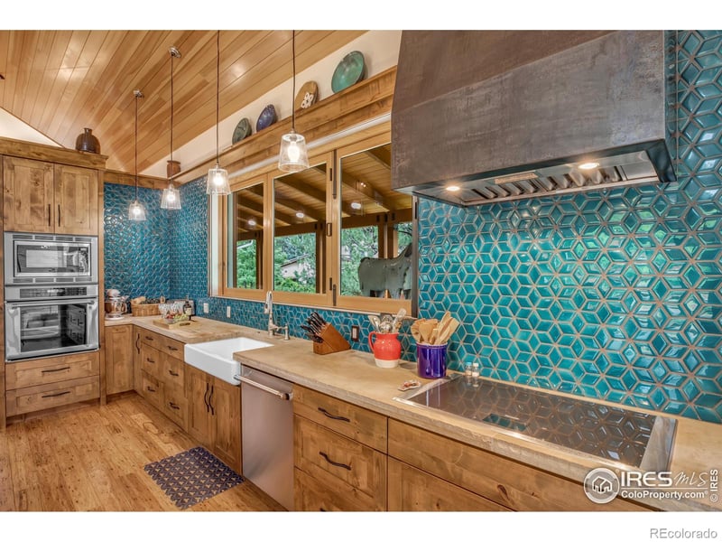 2255 Emerald Rd, Boulder, CO 80304