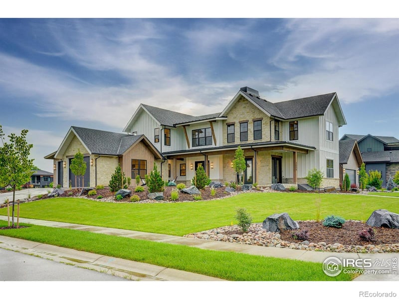2338 Falcon Dr, Fort Collins, CO 80526