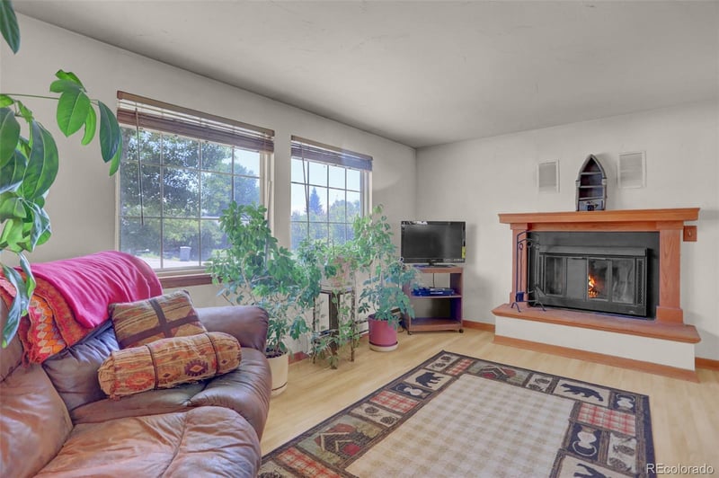 325 19th St, Kremmling, CO 80459