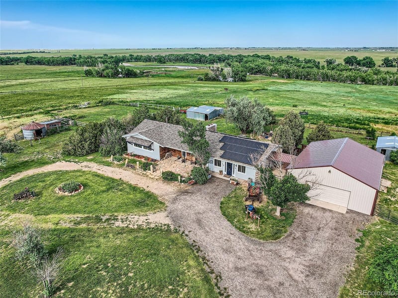 870 S Bonnie Ln, Watkins, CO 80137