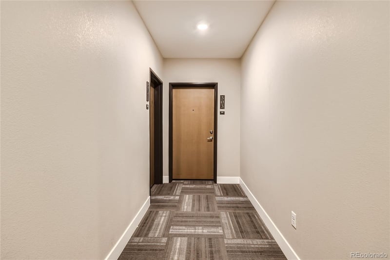 2374 University Blvd #303, Denver, CO 80210