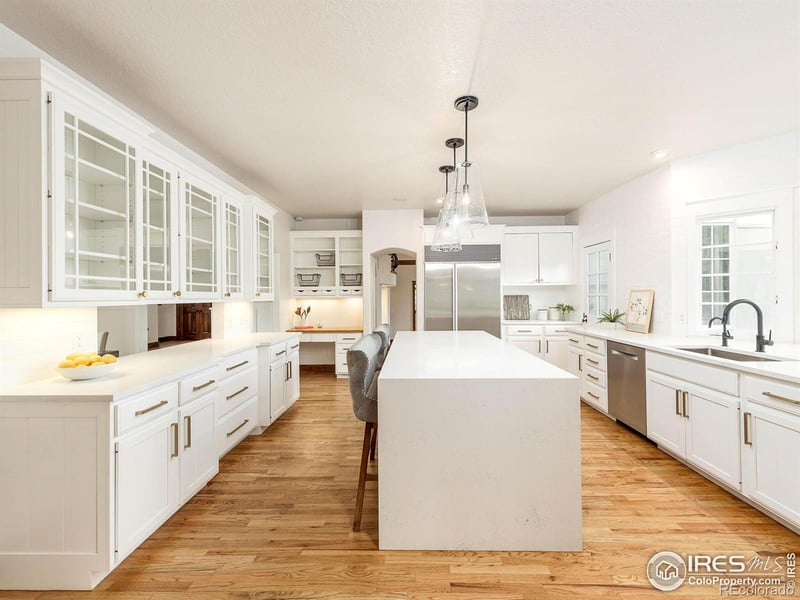 27946 Meadowlark Dr, Golden, CO 80401