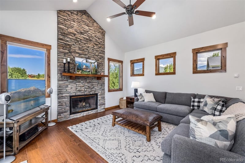 20 Dylan Ct, Dillon, CO 80435
