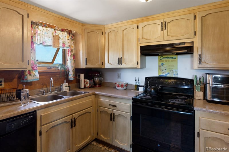 66 Rainbow Dr, Craig, CO 81625
