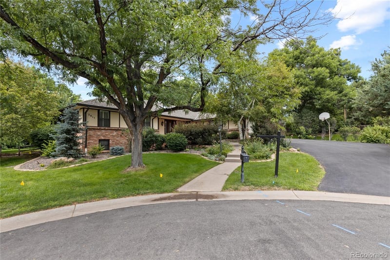 3911 Nassau Cir W, Cherry Hills Village, CO 80113