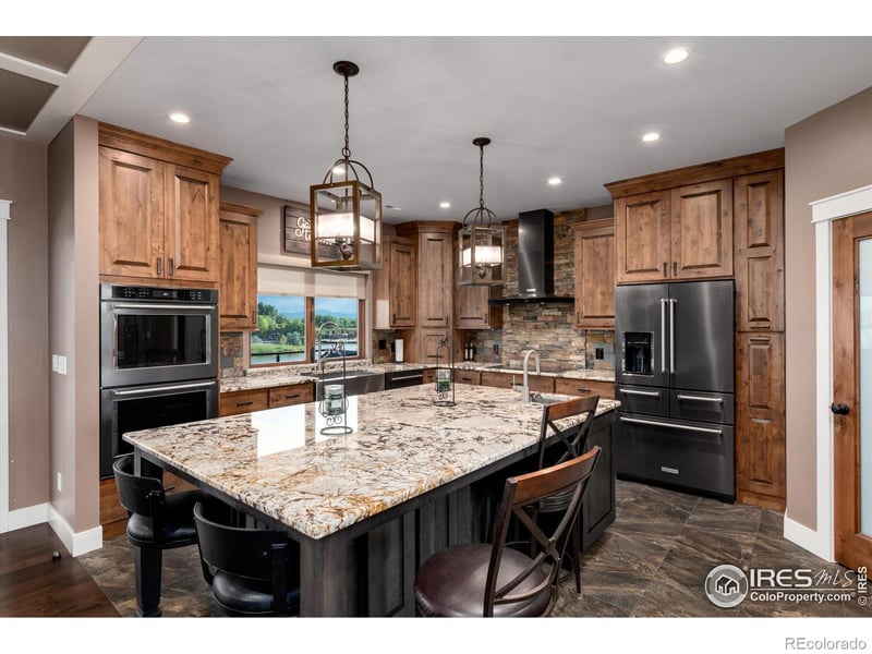 12616 Waterside Ln, Longmont, CO 80504
