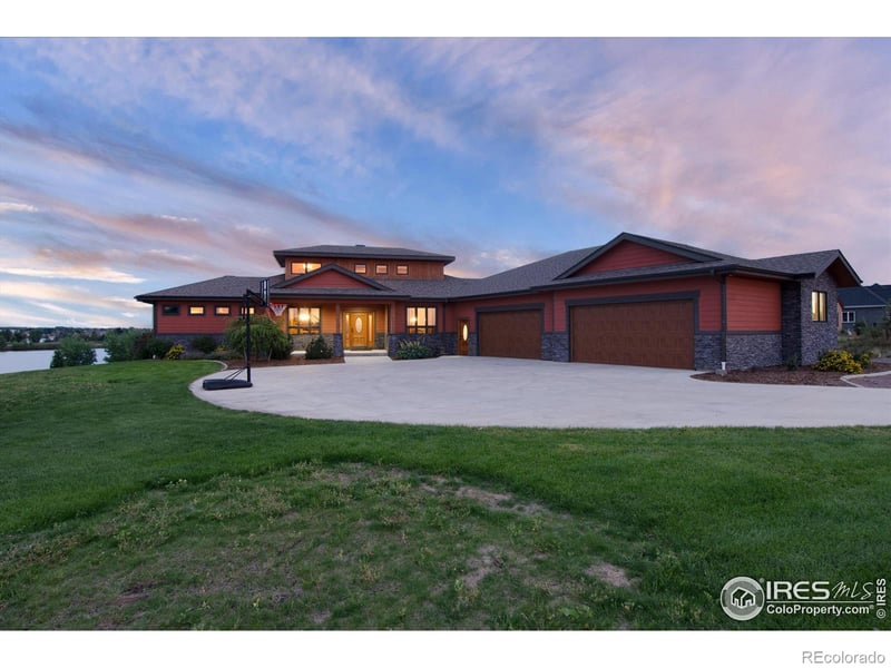 12616 Waterside Ln, Longmont, CO 80504