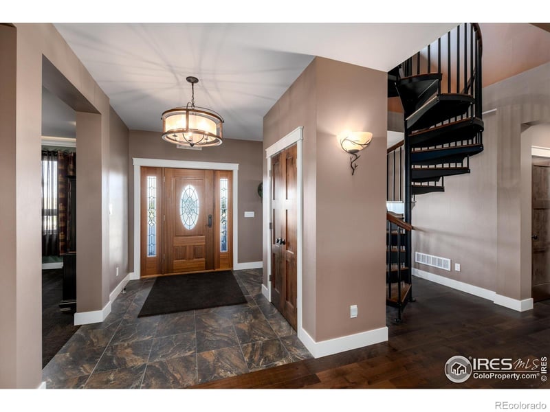 12616 Waterside Ln, Longmont, CO 80504
