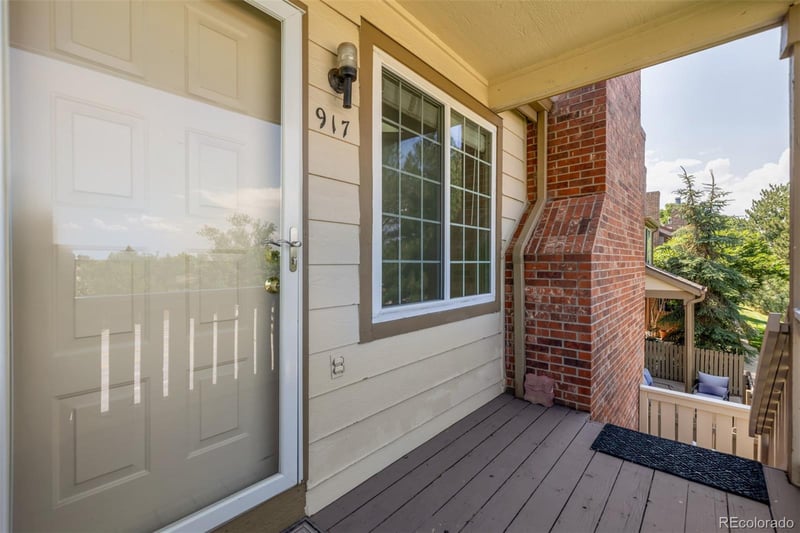 917 Summer Dr, Highlands Ranch, CO 80126