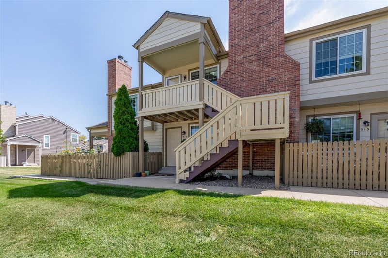 917 Summer Dr, Highlands Ranch, CO 80126