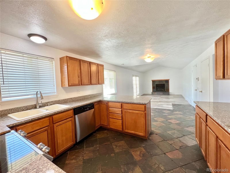 4202 E Peakview Cir, Centennial, CO 80121