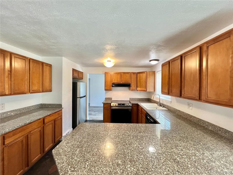 4202 E Peakview Cir, Centennial, CO 80121