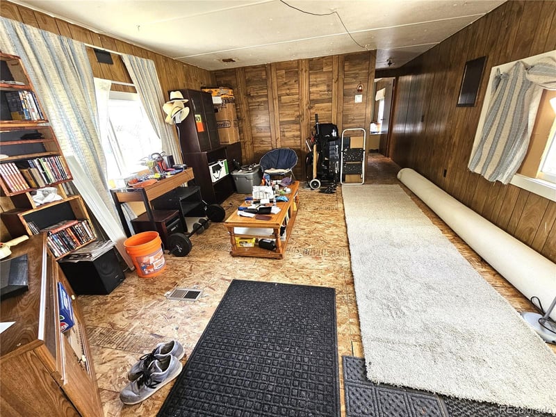 405 S Owens Cir, Byers, CO 80103
