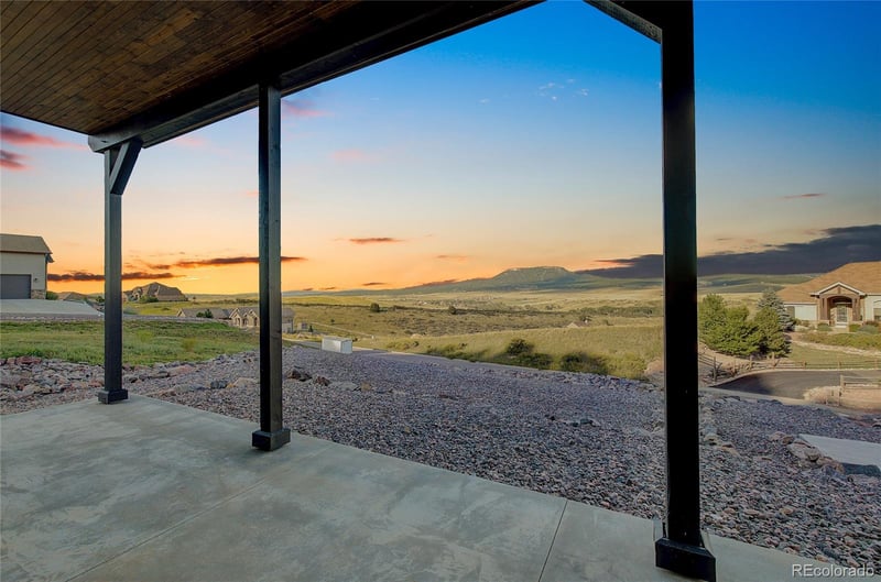 5444 Country Club Dr, Larkspur, CO 80118