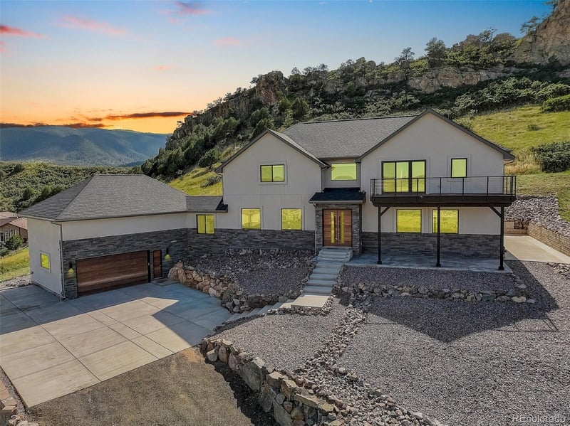 5444 Country Club Dr, Larkspur, CO 80118