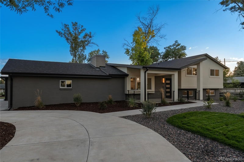 8590 W Jefferson Ave, Lakewood, CO 80235