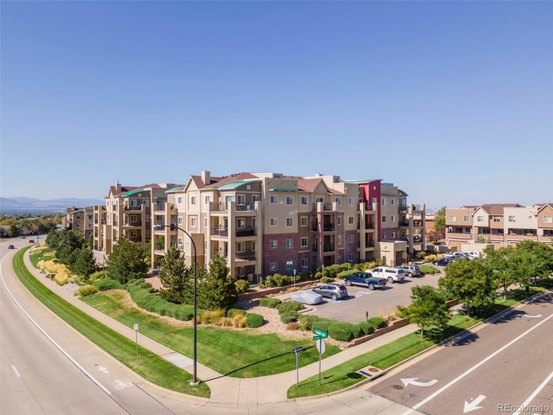 1044 Rockhurst Dr #101, Highlands Ranch, CO 80129