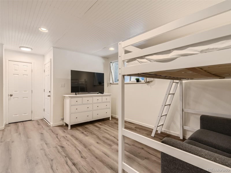 5300 E Cherry Creek Dr S #1403, Denver, CO 80246
