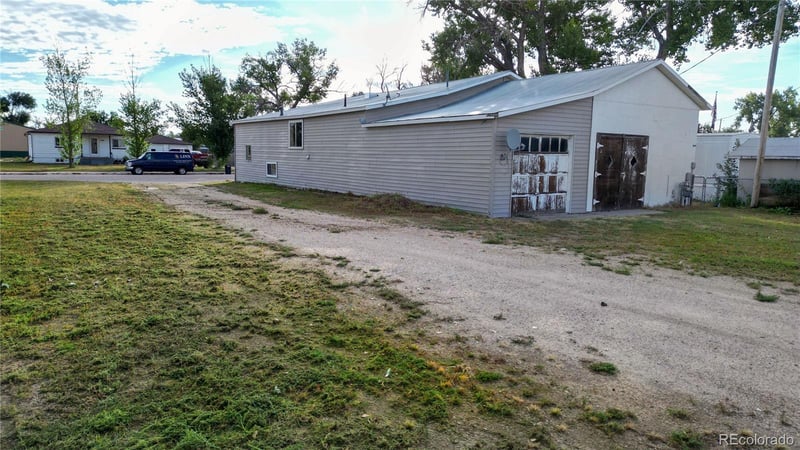 623 2nd Ave, Deer Trail, CO 80105