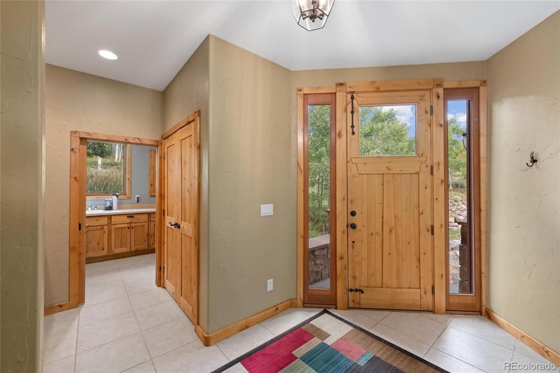 817 Ptarmigan Trl, Silverthorne, CO 80498