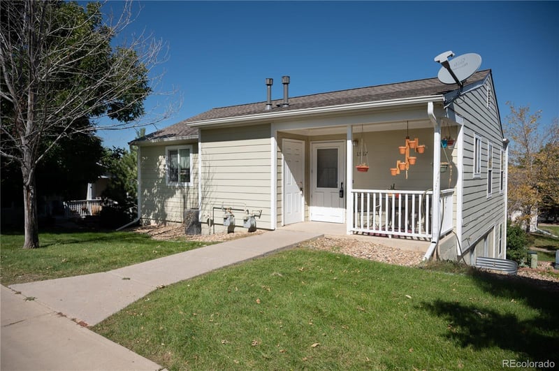 12117 Emerald Ln, Broomfield, CO 80020