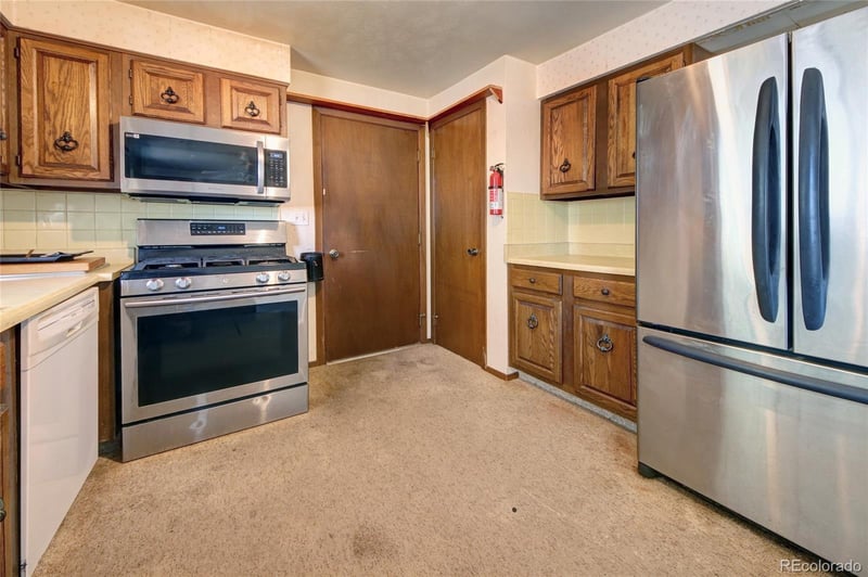 208 Elm St, Arriba, CO 80804