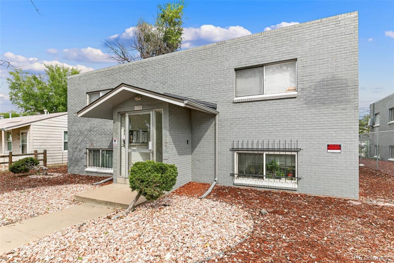 1734 Paris St, Aurora, CO 80010