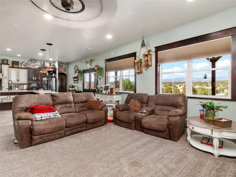 2280 Bronquist Rd, Pueblo, CO 81005