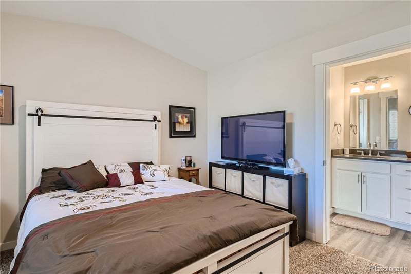 604 Chickadee Ln, Gypsum, CO 81637