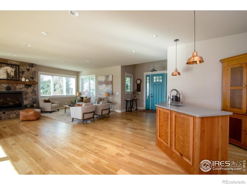 9982 Plateau Rd, Longmont, CO 80504