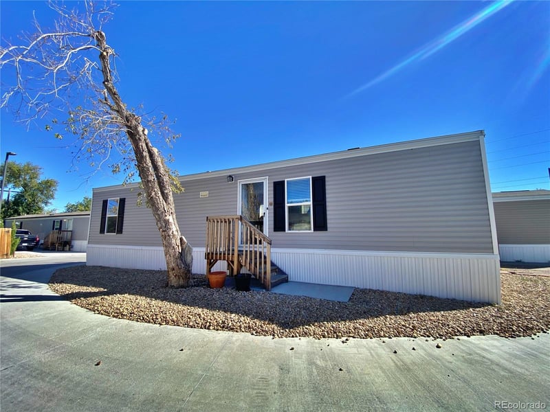 5971 69th Ave, Commerce City, CO 80022
