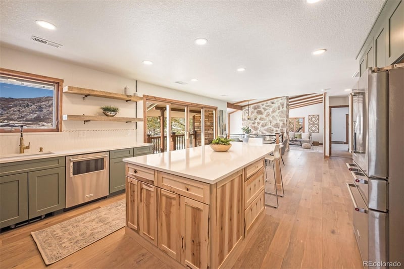 3216 Winnebago Dr, Sedalia, CO 80135