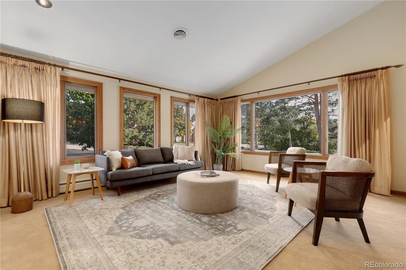 3929 S Eagle St, Aurora, CO 80014