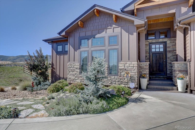 8805 Hunters Hill Ln, Littleton, CO 80125