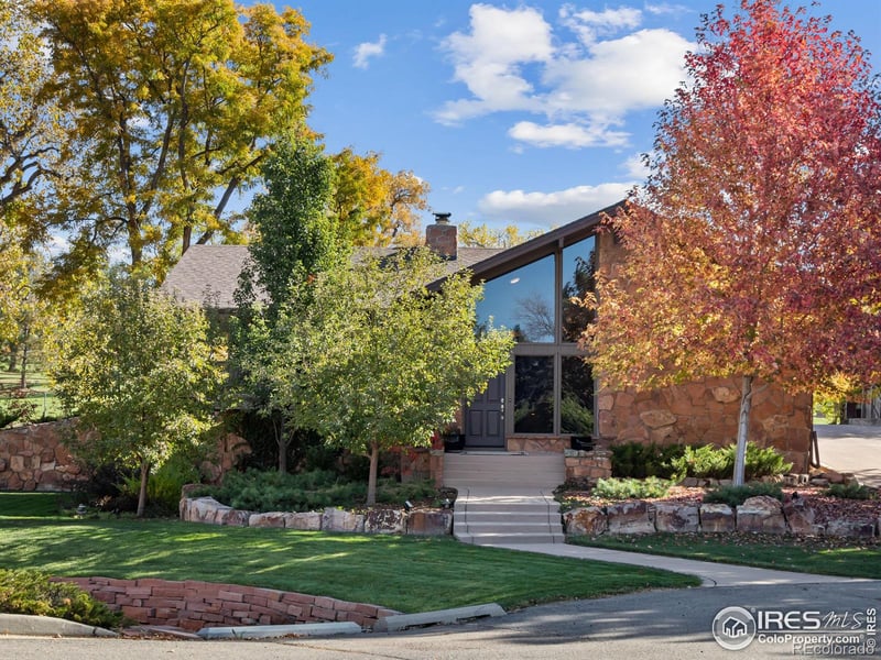320 Crestridge Ln, Longmont, CO 80501