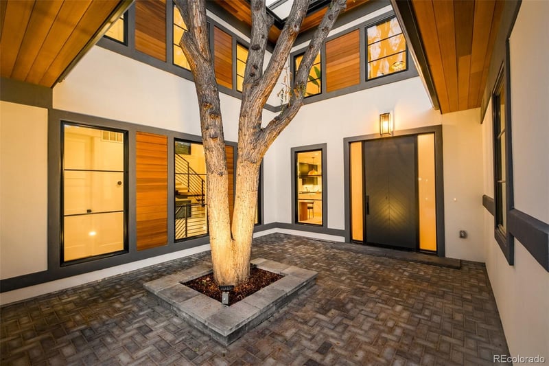 260 S High St, Denver, CO 80209